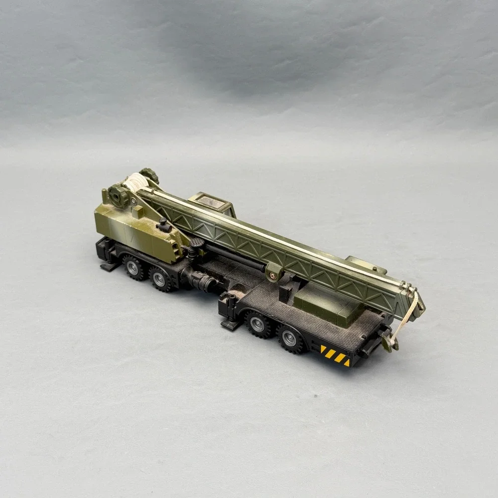 Vintage Military Construction Crane Truck No. 76101 Die-Cast Plastic 12-Wheel VG